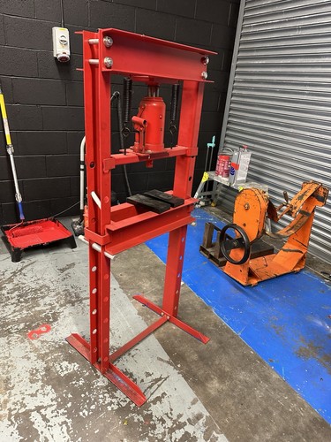 Ton hydraulic press - 20,